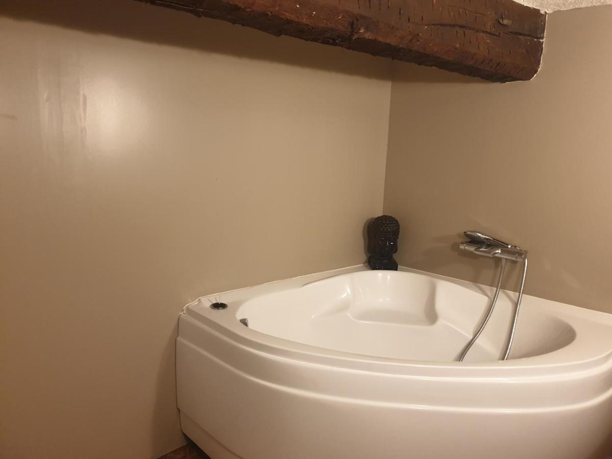 Charmant Appartement Coeur Village Provencal Lambesc Zewnętrze zdjęcie